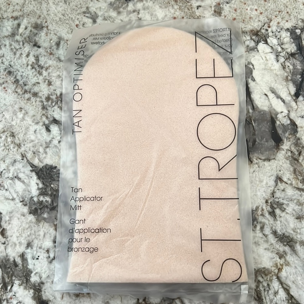 St. Tropez Tan Applicator Mitt - NEW